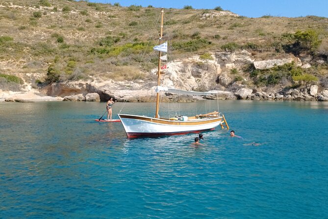 ΖΩΗ Electric Boat Daily Cruises - Why ΖΩΗ works better than a noisy boat trip