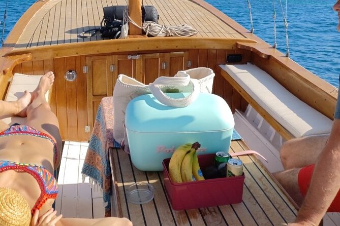 ΖΩΗ Electric Boat Daily Cruises - What is included, and what that means on a six-hour outing