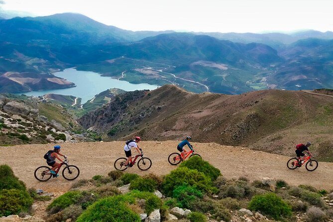 Eleftherna E-Bike and MTB Tour - Experience The Authentic Crete - Stop at Πύργος Ελεύθερνας: time in the green and an admission ticket