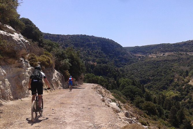 Eleftherna E-Bike and MTB Tour - Experience The Authentic Crete - E-bike vs mountain bike feel: what the ride level means for you