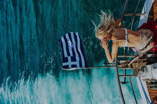 Elounda Boat Trip-The Authentic - Skistra Beach and jumps from the second deck