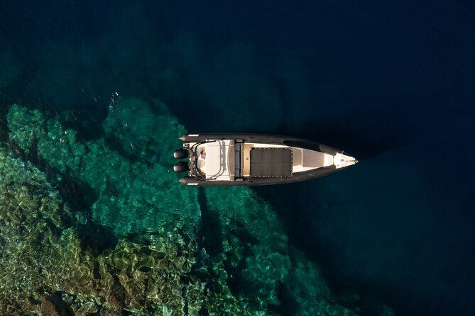 Exclusive cruise experience in Santorini - Aspronisi and Thirassia: Uninhabited Beach to Fishermen Island