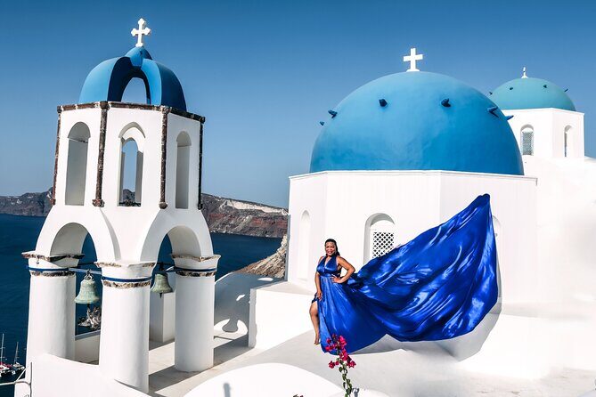 Exclusive Santorini Flying Dress Photoshoot with Pickup - Stop 2: Choosing your dress and getting ready for the “fly”