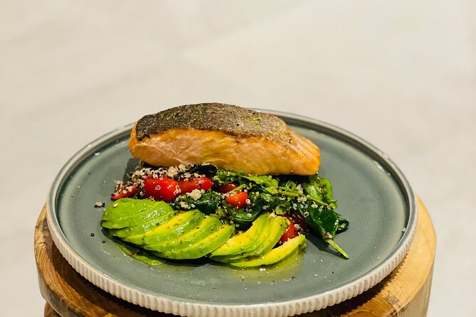 Exclusive Wellness Day Experience in Mykonos - Fresh food with Greek and healthy choices