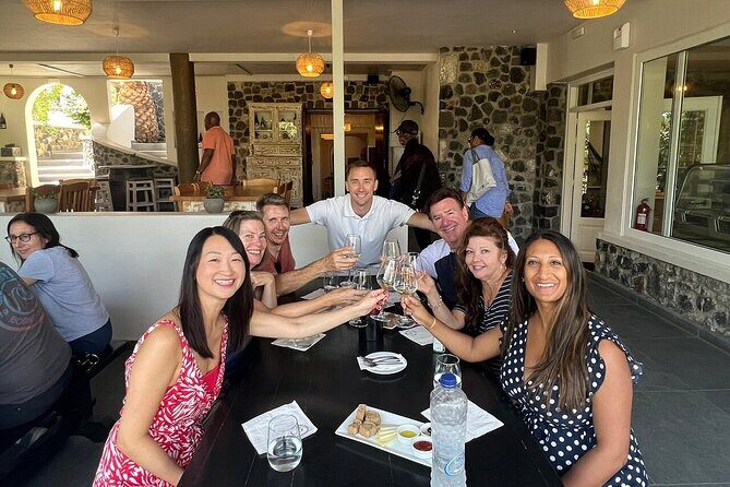 Experience Santorini Award-Winning Wineries with Sunset & snacks. - Why This Santorini Winery + Sunset Tour Feels Easier Than DIY