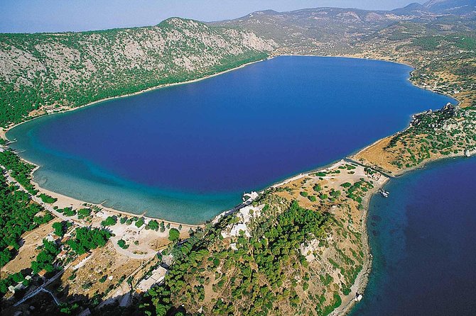 Explore Loutraki & Lake Vouliagmeni: Nature and Relaxation - The guides and the feel of a private outing