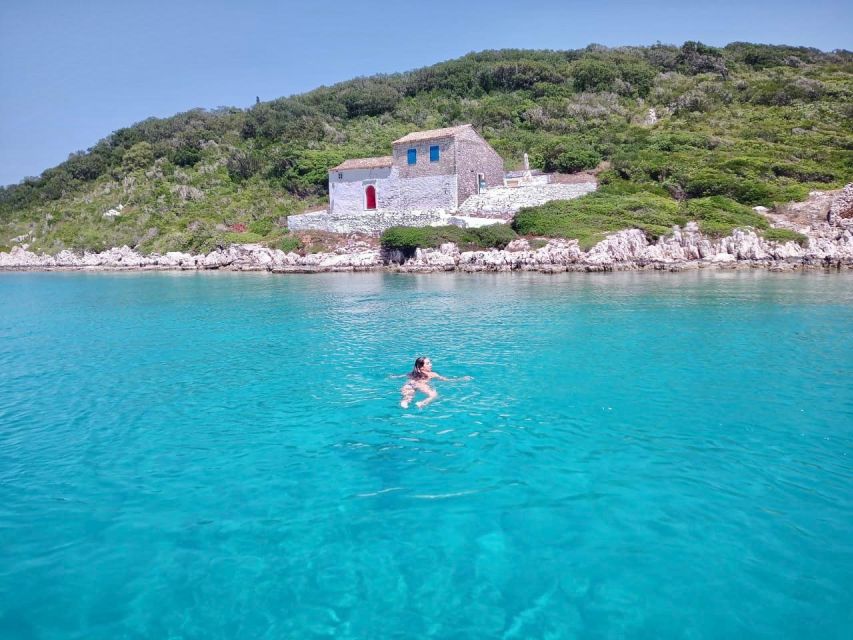 Explore Paxos & Antipaxos with Fiori boat - Private Tour - Lunch in Gaios and the day’s pace