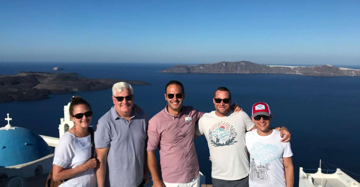 Exploring Santorini: 4 Hours Best of Santorini - Oia and the famous blue domes