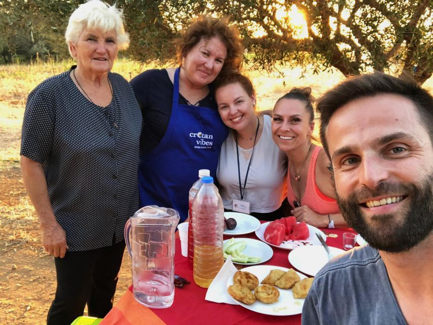 Farm Tour with Cheese-Making, Olive Oil Tasting & Picnic - Why this farm visit feels different from a standard tasting
