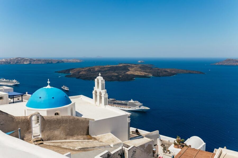 Fira: Guided Foodie Walking Tour with Tastings - Midday meal with caldera views: why you leave full