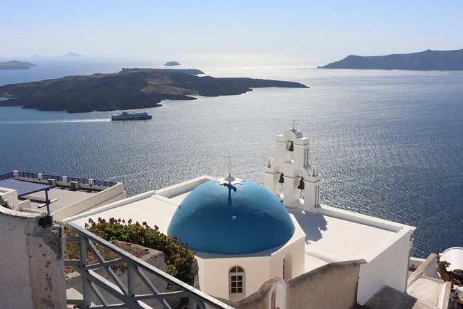 Fira Walking Tour: Explore Top Sights & Hidden Gems - Why a short private walk works well in Fira