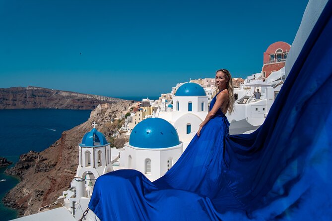 Flying Dress Photoshoot in Oia Private entry to Blue Dome - Who will enjoy this most?