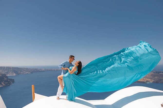 Flying Dress Photoshoot in Santorini - The people behind the camera: Ben Rigas and the staff that get praised