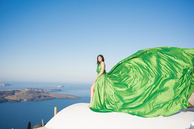 Flying Dress Photoshoot Tour in Santorini & Pick up - Key Details at a Glance