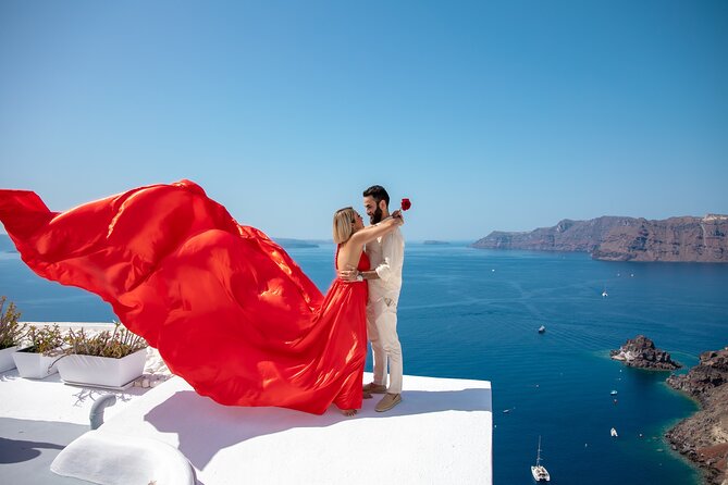 Flying Dress Photoshooting Santorini - Meeting in Oia and Getting Set
