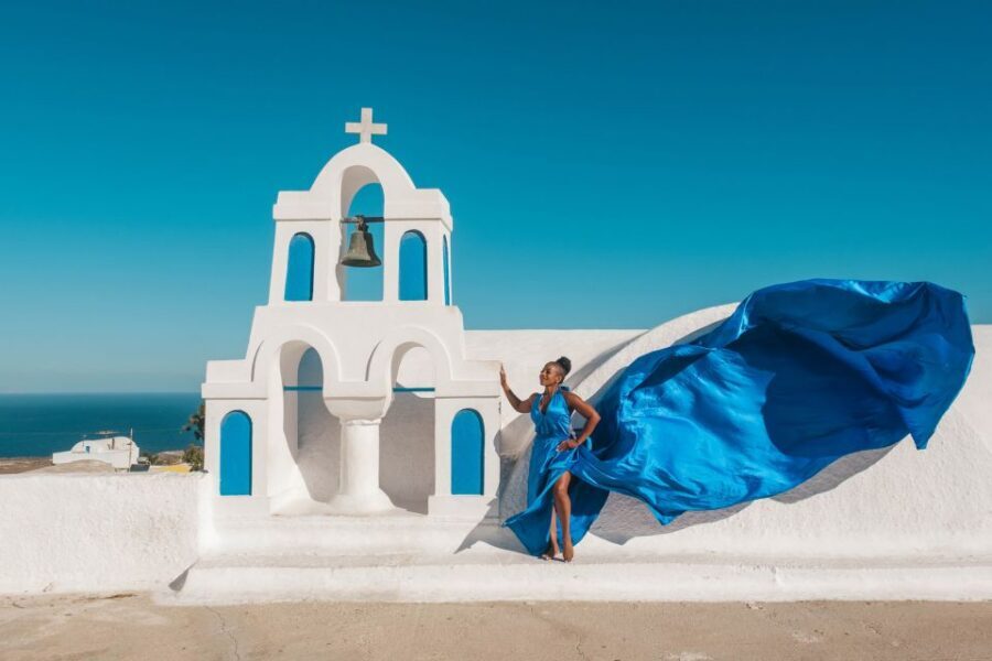 Flying Dress Santorini Photoshoot - Timing and comfort tips (so you look great, not wrecked)