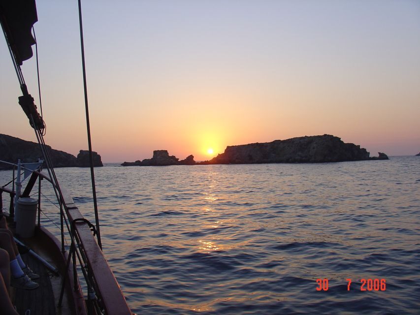 From Agia Anna: Sunset Boat Cruise with Refreshments - Getting to the dock and finding the NAVIGATOR