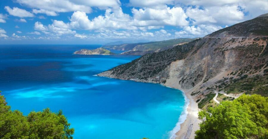 From Argostoli: Melissani Lake and Myrtos Beach Tour - When the day changes: crowds and possible Myrtos closures