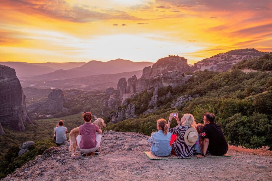 From Athens: 3 Days in Meteora & Delphi with Tours & Hotel - Key things I’d keep an eye on