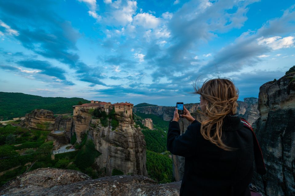 From Athens: 3-Days Meteora with small size local tours - Day 3: A quiet morning before returning south