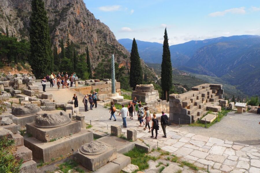 From Athens: Day Tour to Delphi - Guide quality and hearing: what your seat choice can affect
