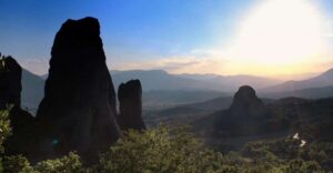 From Athens: Delphi and Meteora 2-Day Tour with Hotel - Starting from Athens: long roads, good rhythm