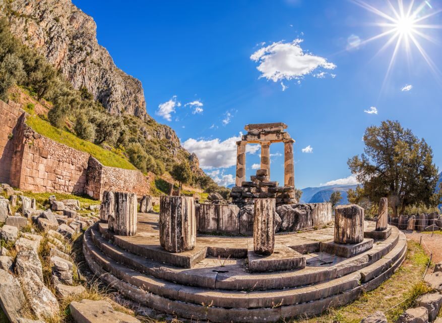 From Athens: Delphi Full Day V.R. Audio Guided Tour - Delphi Archaeological Museum: where the pieces click