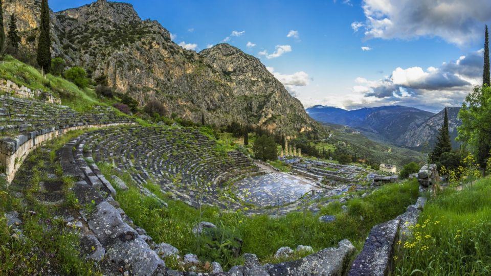 From Athens: Full-Day Delphi – Thermopylae Excursion - Key points at a glance