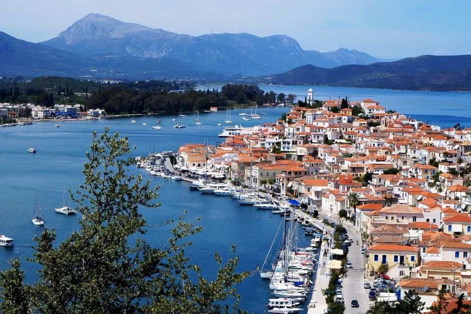 From Athens: Hydra, Poros & Aegina Cruise with Buffet Lunch - Lunch while sailing toward Aegina