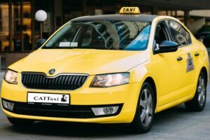 From Athens Intl. Airport to Athens centre - Fixed Price Per Vehicle: How the Value Works for Small vs. Larger Groups
