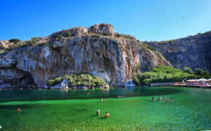 From Athens: Lake Vouliagmeni Spa & Temple of Poseidon Tour - Lake Vouliagmeni thermal swim: quiet nature, real logistics