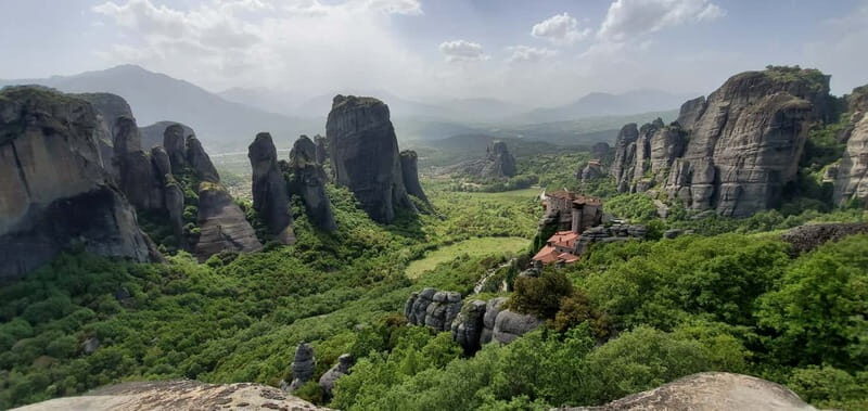 From Athens: Meteora Caves & Monasteries Day Trip by Train - The 06:58 Wake-Up and the Paleofarsalos Connection You Need to Plan For