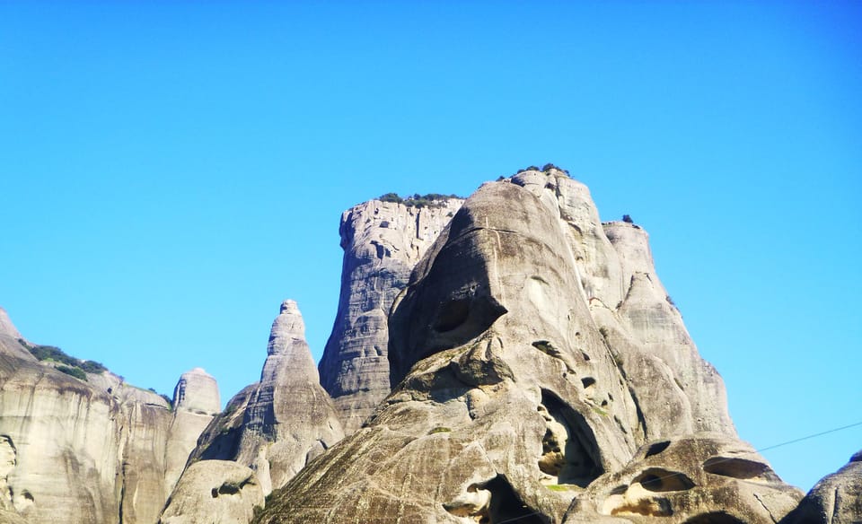 From Athens: Meteora Full-Day Trip with Guide on Luxury Bus - Lunch in Kastraki