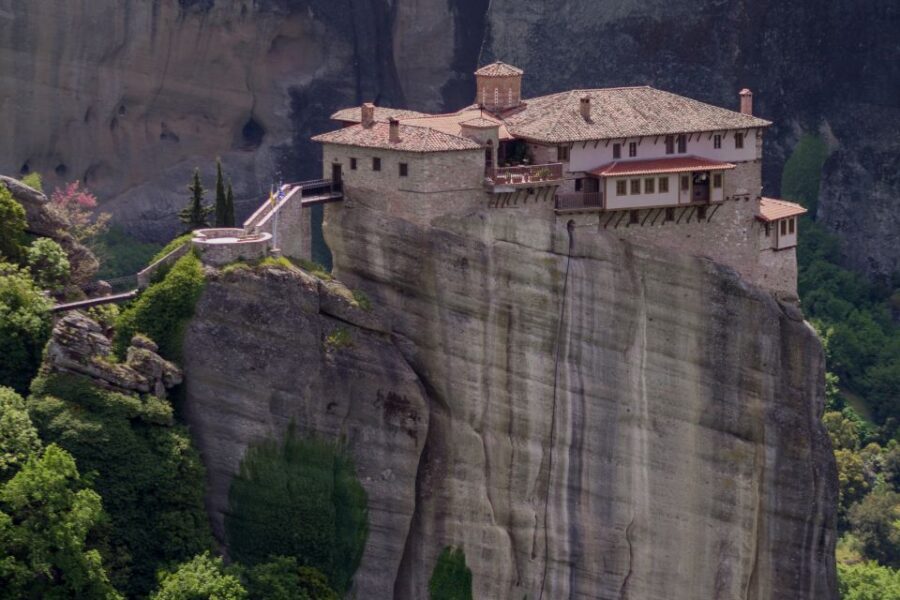 From Athens: Meteora Train Trip with Overnight Stay - Day 1 vs Day 2: Understanding the Two-Day Structure