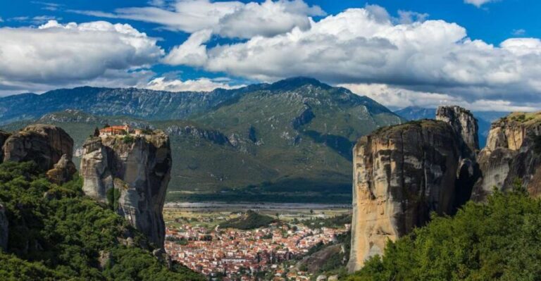From Athens: Meteora Train Trip with Overnight Stay - Day 1: Your First Meteora Views From the Station to Sunset