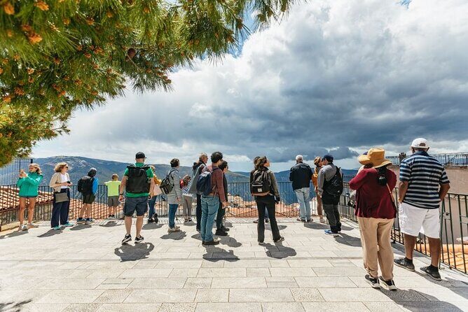 From Athens: Small-Group Delphi, Museum & Arachova Day Trip - Small-Group Comfort, Wi-Fi, and the Audio Guide App