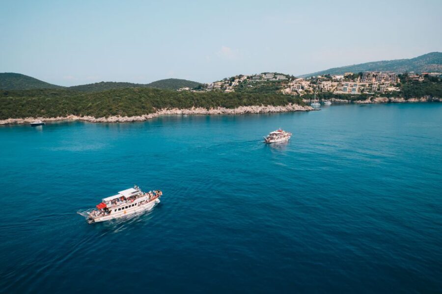 From Benitses/Lefkimmi: Blue Lagoon & Papanikolis Cruise - Papanikolis Cave: The Photo Stop That Sets the Tone