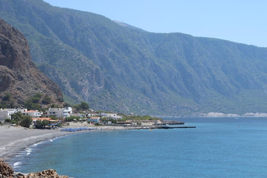 From Chania/Rethymno: Samaria Gorge Easy Way - Agia Roumeli Time: Swimming, Space to Breathe, and Lunch Breaks