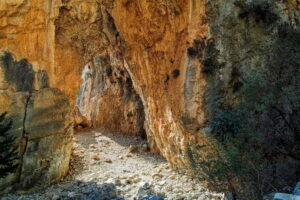 From Chania:Imbros Gorge Tour with Professional Hiking Guide - Pickup and coach ride: the comfort part you’ll actually notice