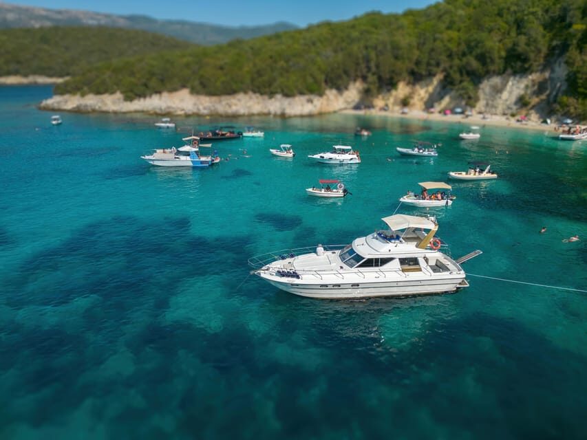 From Corfu: Luxury Yacht Cruise to Paxos and Antipaxos - Corfu to Paxos and Antipaxos in a 6-hour rhythm