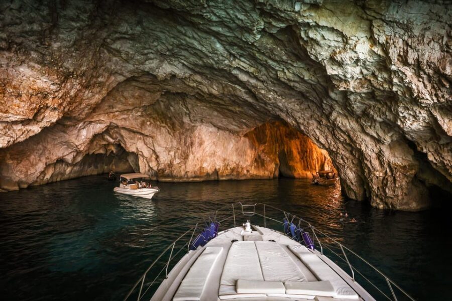 From Corfu: Luxury Yacht Cruise to Paxos and Antipaxos - Gaios free time for lunch and shopping: two hours that feel like your own