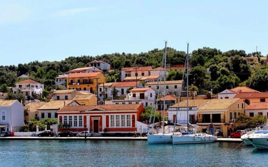 From Corfu: Paxos, Antipaxos & Blue Caves Day Trip by Boat - The Cruise Route: Garitsa Bay, Mon Repos Palace, and Pontikonisi