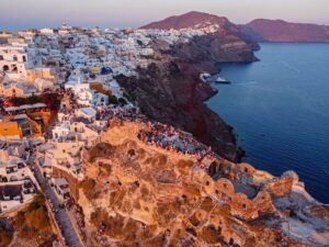 From Fira: Santorini Highlights Minibus Tour with Oia Sunset - Megalochori’s streets, cave-country vibes, and why you shouldn’t rush it