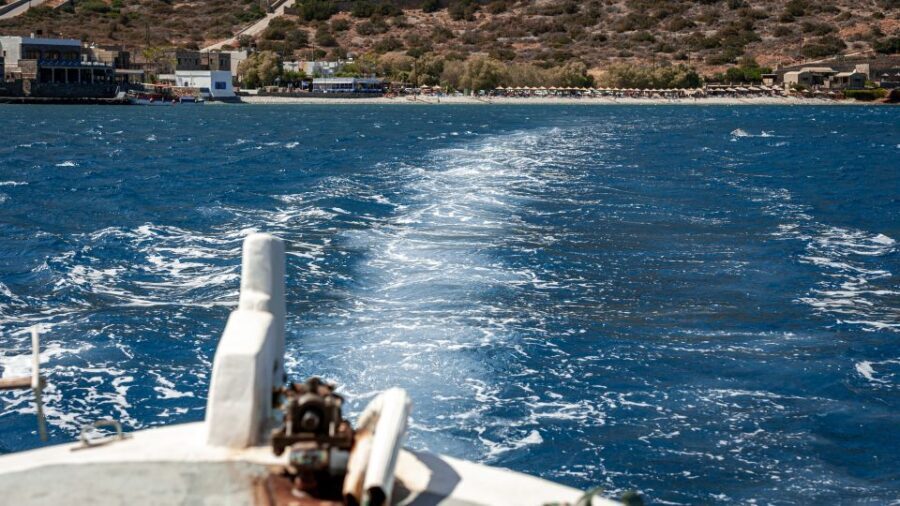 From Heraklion: Elounda, Kolokitha, and Spinalonga Boat Trip - What to bring (and what to wear) so you enjoy every stop