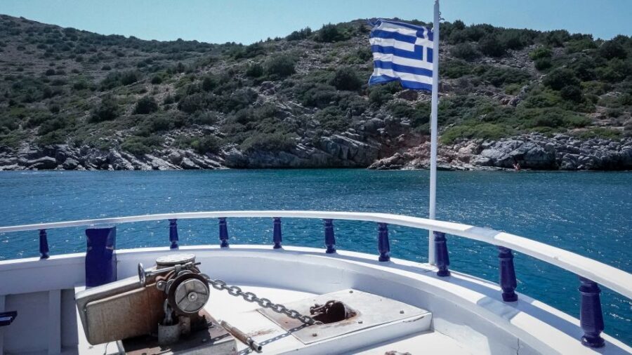 From Heraklion: Elounda, Kolokitha, and Spinalonga Boat Trip - Onboard BBQ lunch: what’s included and how it works
