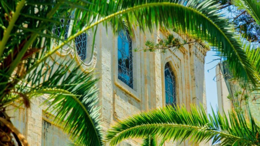 From Heraklion: Historical Center City Tour & Knossos Palace - Getting to Heraklion: quick coach transfer, then a guided city walk