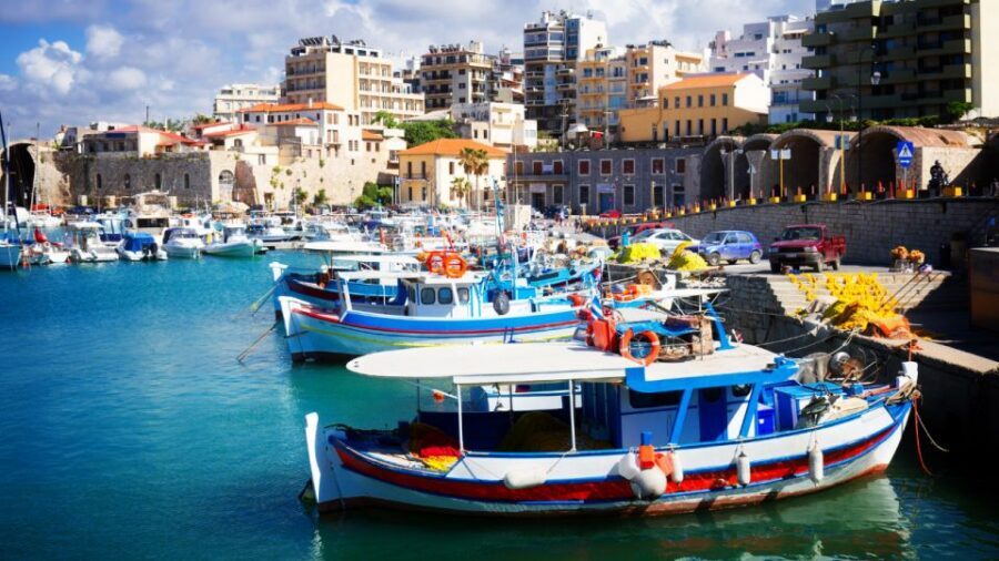 From Heraklion: Historical Center City Tour & Knossos Palace - Old Town and the old market: where your 2.5 hours should go
