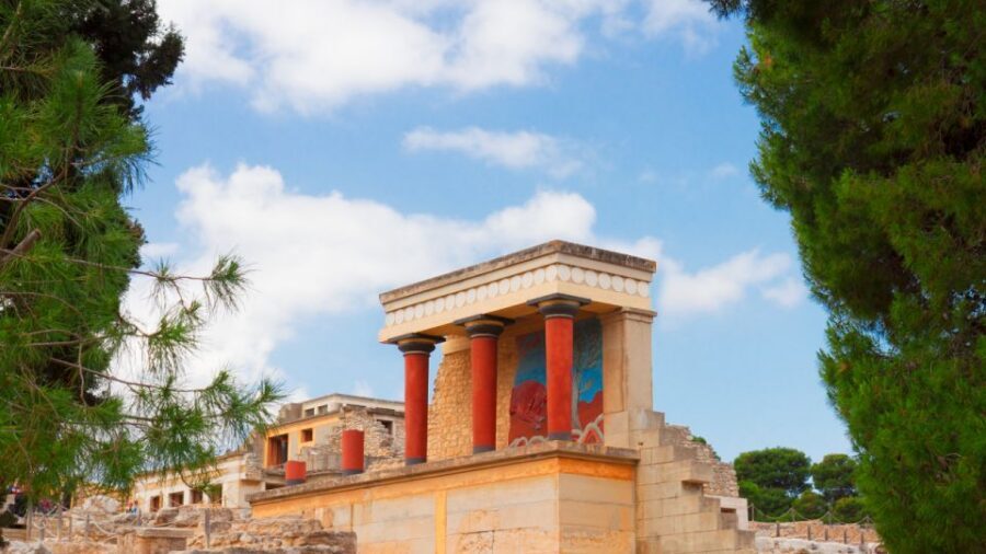 From Heraklion: Historical Center City Tour & Knossos Palace - The Archaeological Museum of Heraklion option (self-guided)