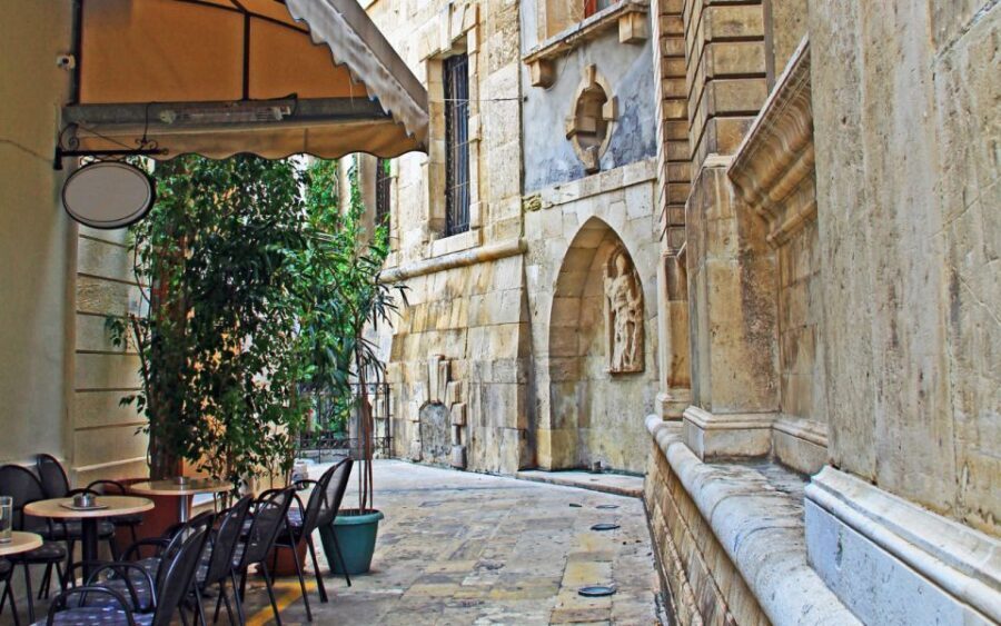 From Heraklion: Knossos Palace Guided Tour & Heraklion City - Price and value: what you’re really paying for
