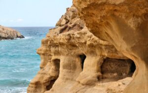 From Heraklion: Matala Hippie Beach, Relaxing Trip & Pickup - From Heraklion to Matala: how the ride sets your expectations